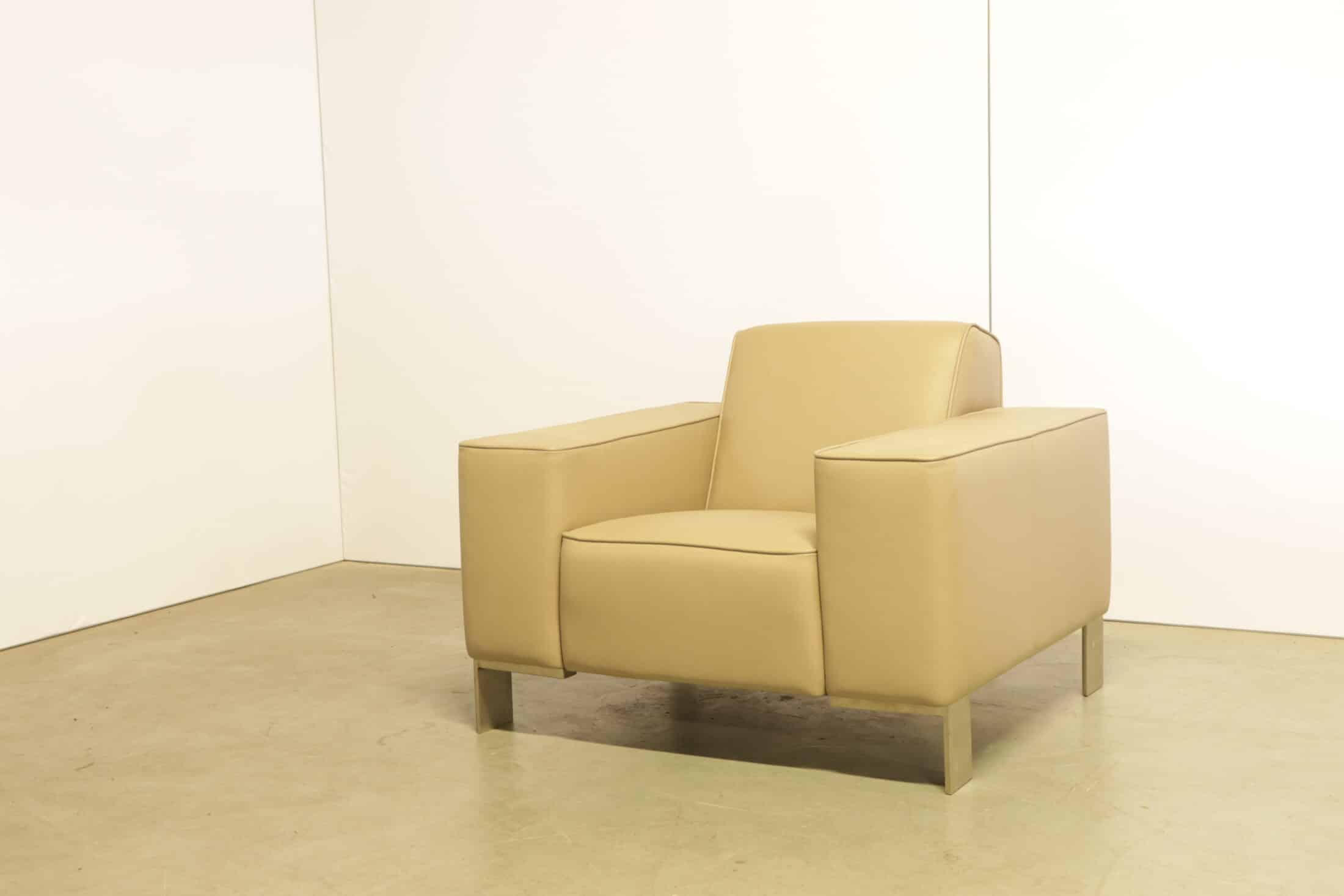 Palau finch fauteuil beige leer - rvs (showroom model)